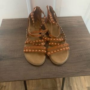 Women’s sandals